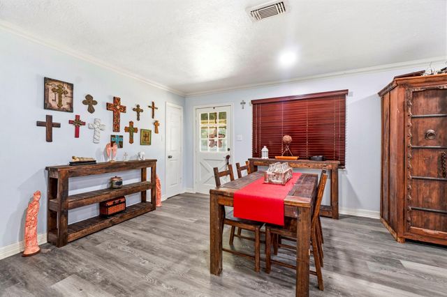 368 County Road 2222, Cleveland, TX 77327