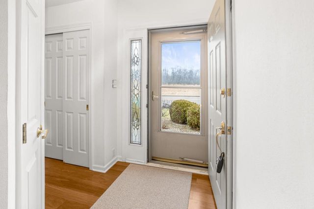 W173N8035 Shady LANE, Menomonee Falls, WI 53051