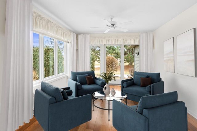 W173N8035 Shady LANE, Menomonee Falls, WI 53051