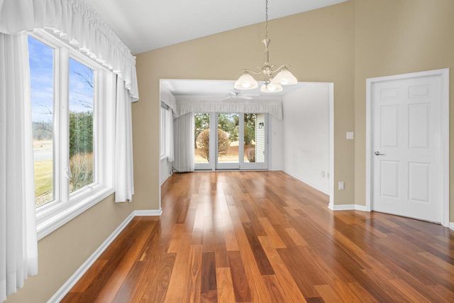 W173N8035 Shady LANE, Menomonee Falls, WI 53051