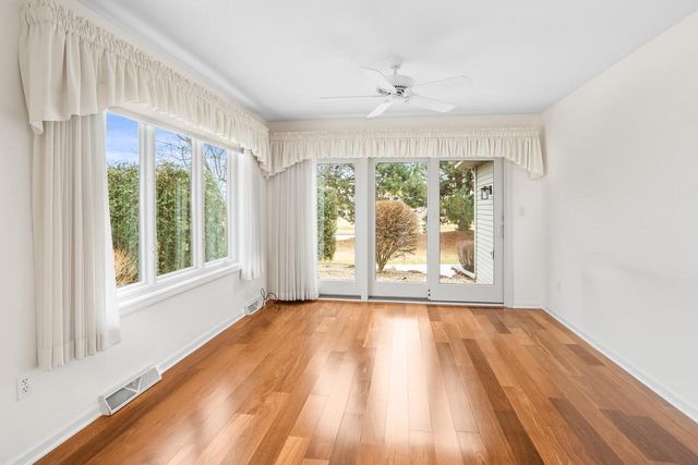 W173N8035 Shady LANE, Menomonee Falls, WI 53051