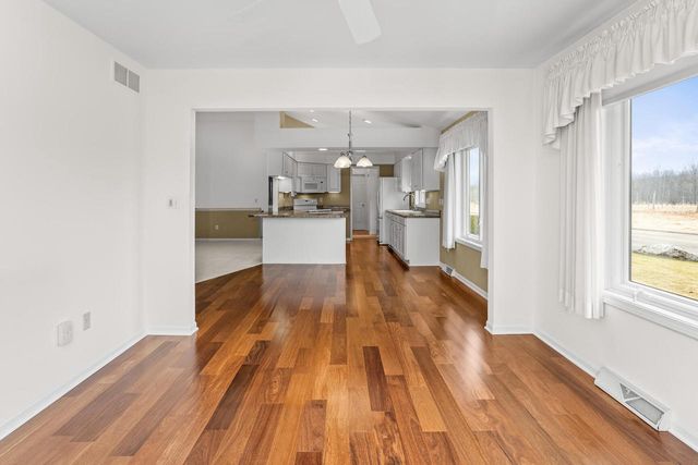 W173N8035 Shady LANE, Menomonee Falls, WI 53051