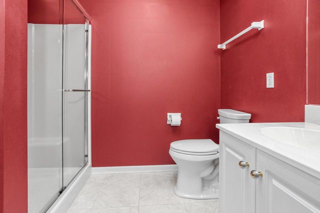 W173N8035 Shady LANE, Menomonee Falls, WI 53051