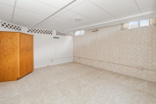 W173N8035 Shady LANE, Menomonee Falls, WI 53051