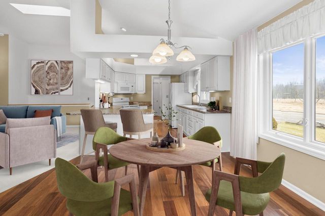 W173N8035 Shady LANE, Menomonee Falls, WI 53051