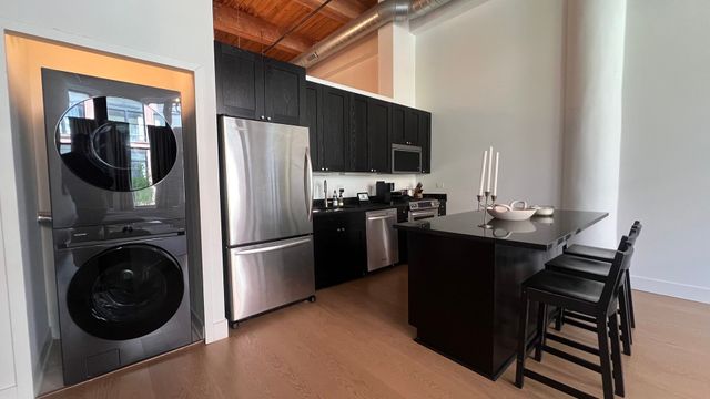 2303 S MICHIGAN Avenue 203, Chicago, IL 60616