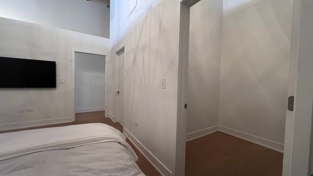 2303 S MICHIGAN Avenue 203, Chicago, IL 60616