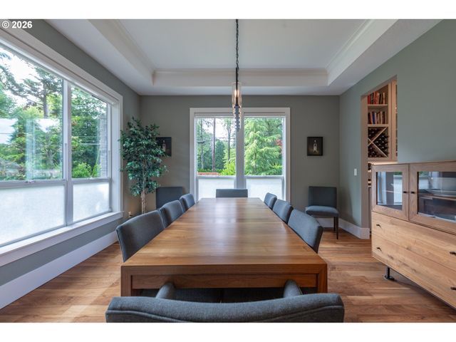 16902 CHAPIN Way, Lake Oswego, OR 97034