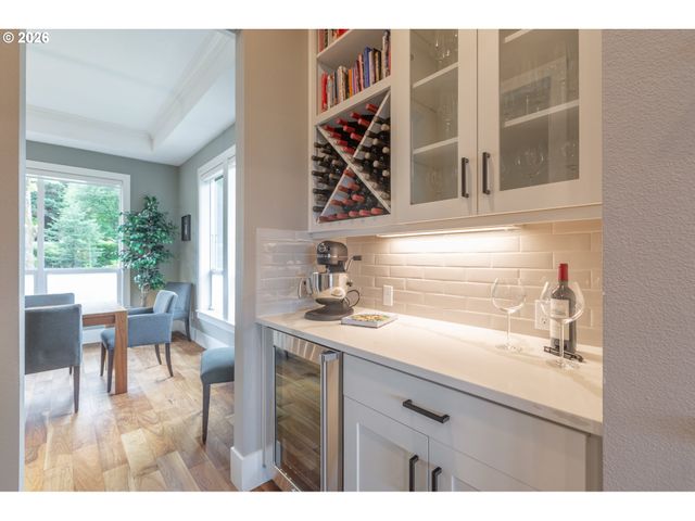 16902 CHAPIN Way, Lake Oswego, OR 97034