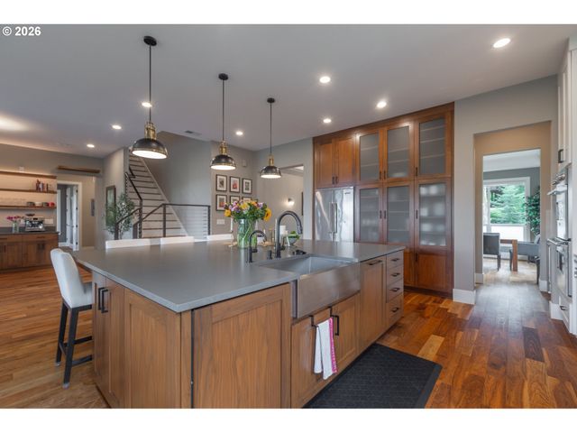 16902 CHAPIN Way, Lake Oswego, OR 97034