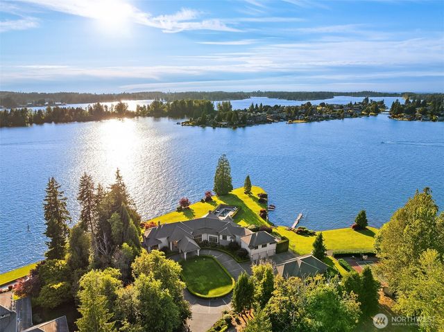 21028 Snag Island Drive E, Lake Tapps, WA 98391