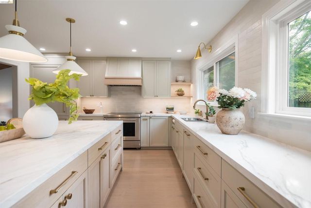 4029 Aliso, Oakland, CA 94619