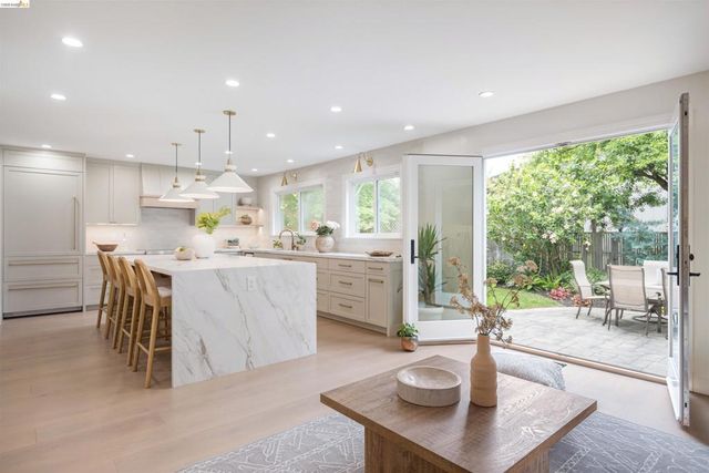 4029 Aliso, Oakland, CA 94619