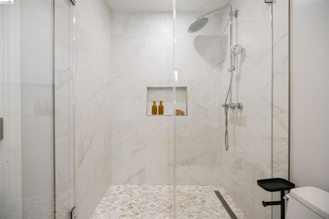 4029 Aliso, Oakland, CA 94619