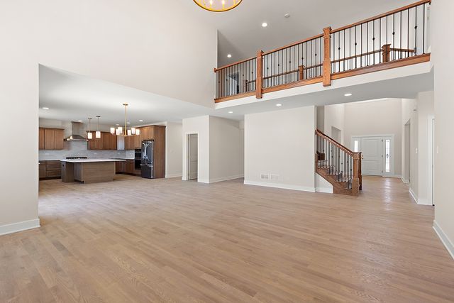 8178 S Stanley Trail, Frankfort, IL 60423