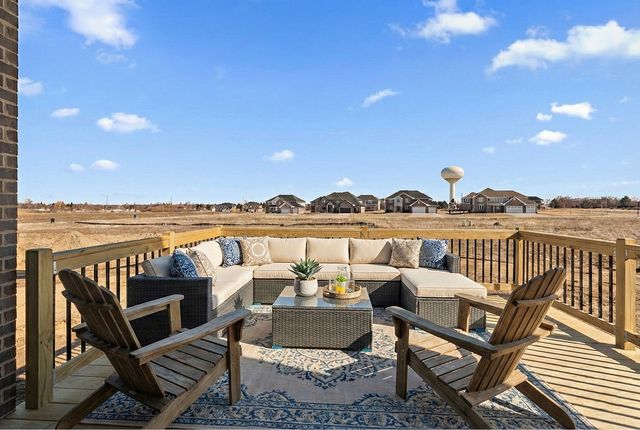 8178 S Stanley Trail, Frankfort, IL 60423