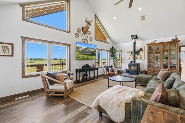 29224 Mt Tom ROAD, Burlington, WI 53105