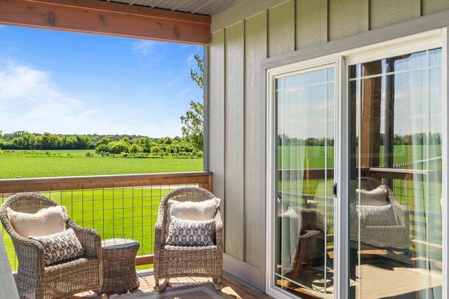 29224 Mt Tom ROAD, Burlington, WI 53105