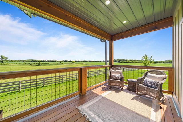 29224 Mt Tom ROAD, Burlington, WI 53105