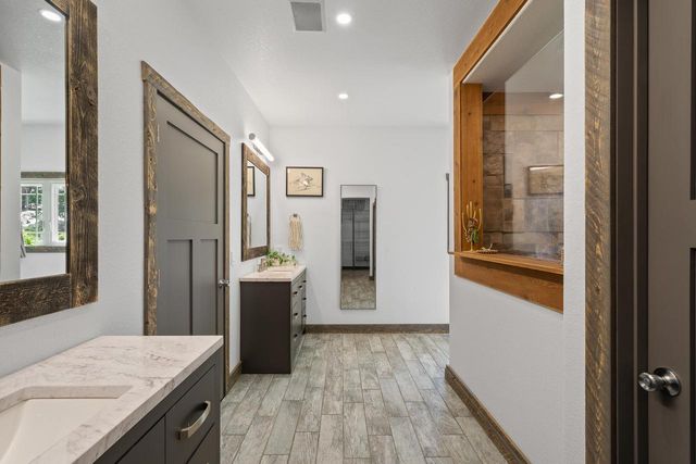 29224 Mt Tom ROAD, Burlington, WI 53105