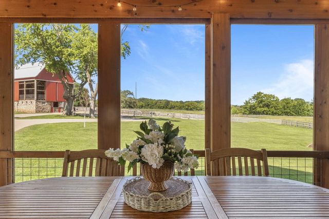29224 Mt Tom ROAD, Burlington, WI 53105