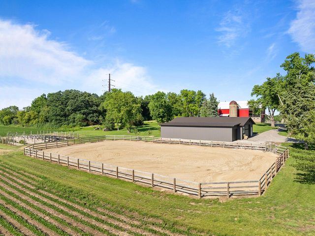 29224 Mt Tom ROAD, Burlington, WI 53105