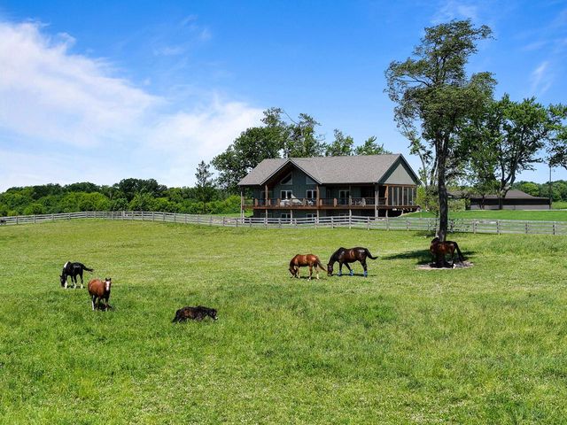 29224 Mt Tom ROAD, Burlington, WI 53105