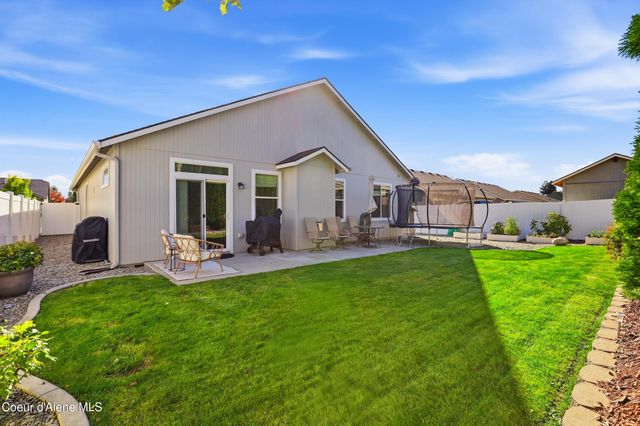 6093 W Trestle ST, Rathdrum, ID 83858