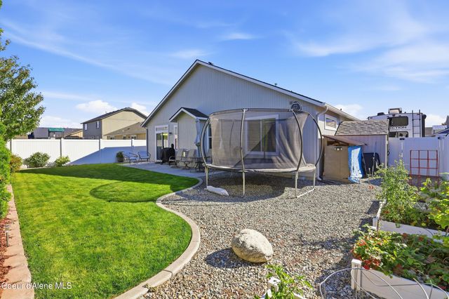 6093 W Trestle ST, Rathdrum, ID 83858
