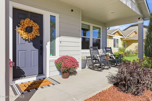 6093 W Trestle ST, Rathdrum, ID 83858