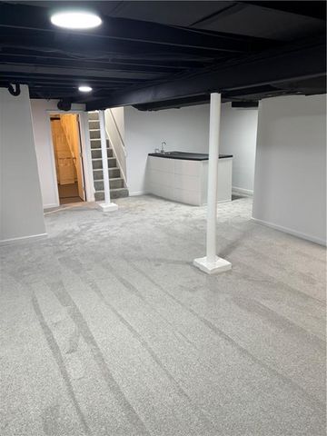 609 NE 42nd Street, Kansas City, MO 64116