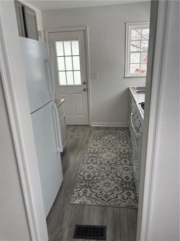 609 NE 42nd Street, Kansas City, MO 64116