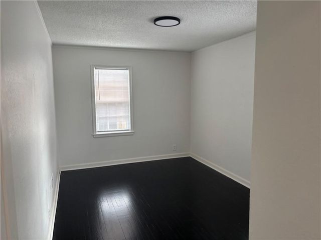 609 NE 42nd Street, Kansas City, MO 64116