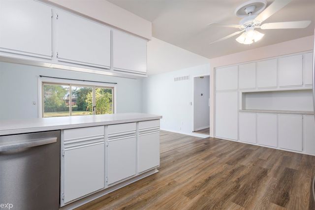 5072 Amherst Drive, Sterling Heights, MI 48310