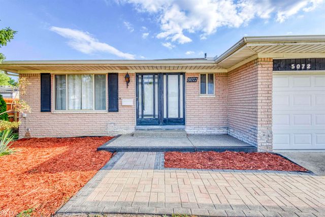 5072 Amherst Drive, Sterling Heights, MI 48310