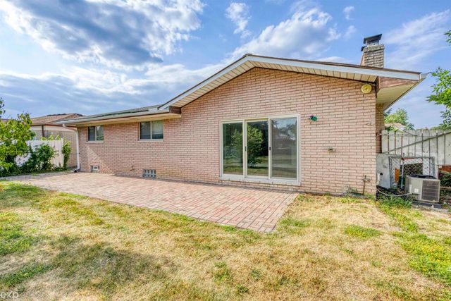 5072 Amherst Drive, Sterling Heights, MI 48310