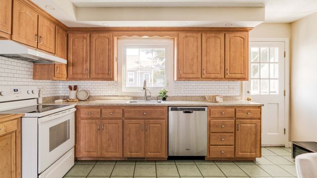 42 Salem St A, Wakefield, MA 01880