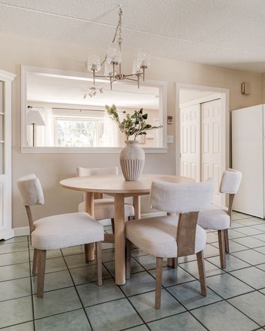 42 Salem St A, Wakefield, MA 01880