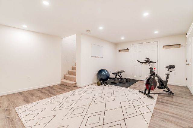 42 Salem St A, Wakefield, MA 01880