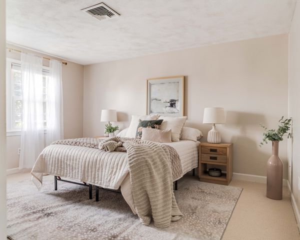 42 Salem St A, Wakefield, MA 01880
