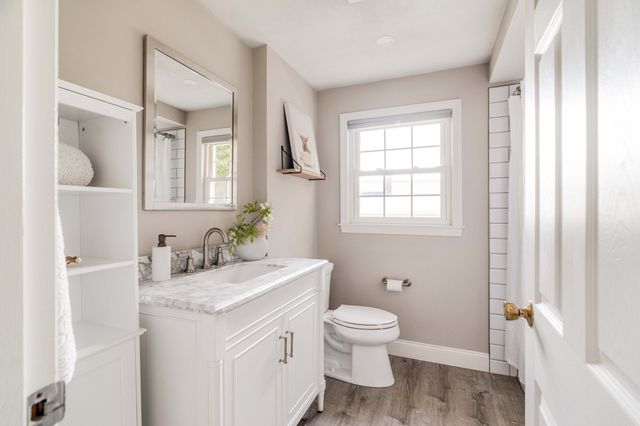 42 Salem St A, Wakefield, MA 01880