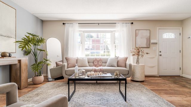 42 Salem St A, Wakefield, MA 01880