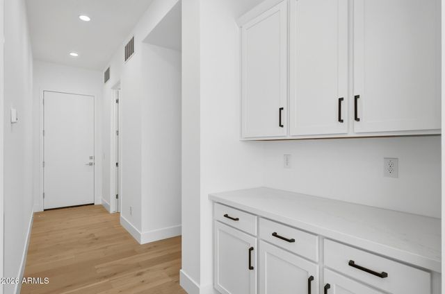 100 W Northern Avenue 4, Phoenix, AZ 85021