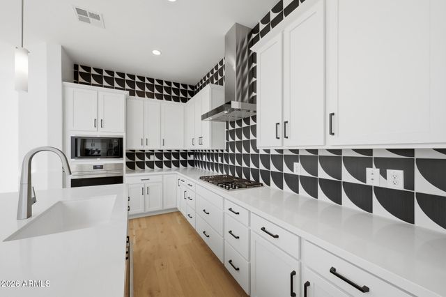 100 W Northern Avenue 4, Phoenix, AZ 85021
