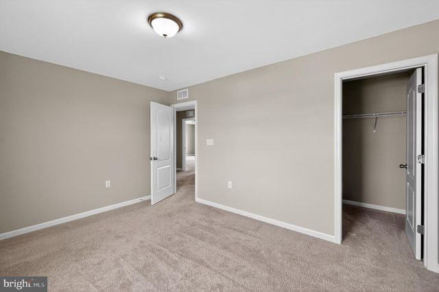 38 WIGEON CT, Bunker Hill, WV 25413