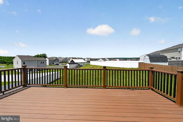 38 WIGEON CT, Bunker Hill, WV 25413