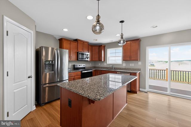 38 WIGEON CT, Bunker Hill, WV 25413