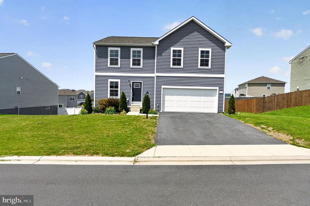 38 WIGEON CT, Bunker Hill, WV 25413