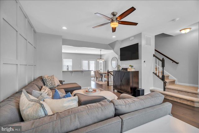 177 VILLAGE GREEN LN, Sicklerville, NJ 08081