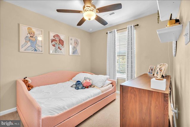 177 VILLAGE GREEN LN, Sicklerville, NJ 08081